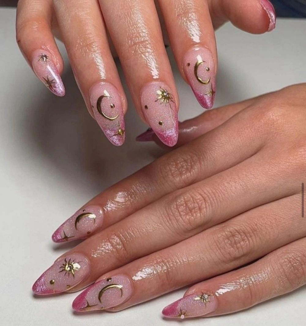Aura 33 Nails Room